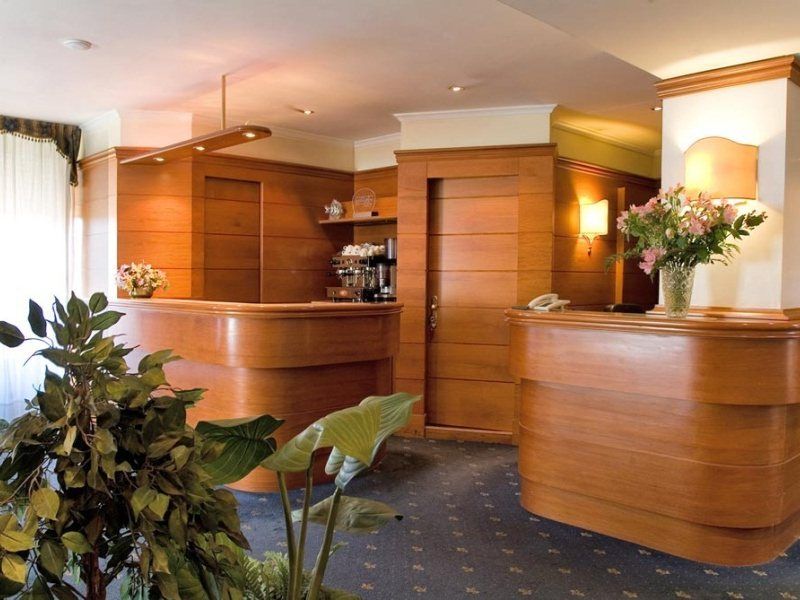 Hotel Laura Rom Exteriör bild
