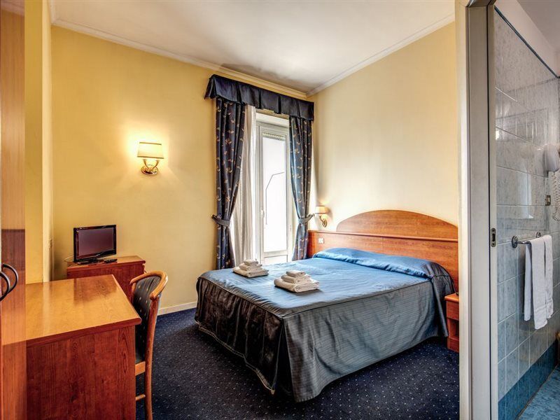 Hotel Laura Rom Exteriör bild